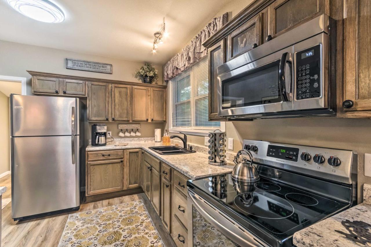 Remodeled Downtown Hot Springs Home With Porch Екстер'єр фото